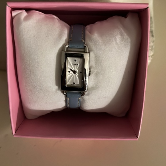 Coach watch - Picture 2 of 4